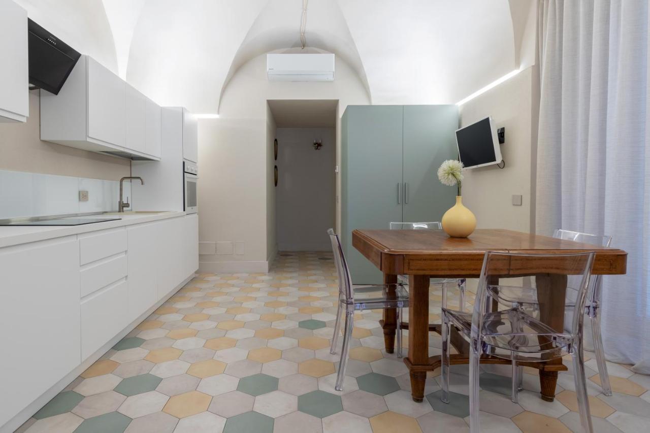 Biuti Suite Apartment CTA Exterior foto